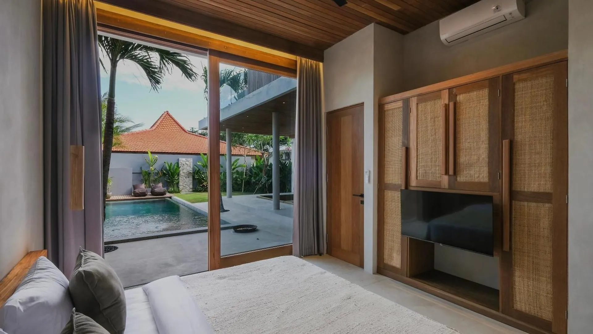 Mona Bingin Villa Pecatu  Indonesia